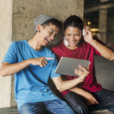 çocuklar dijital tablet kullanma 