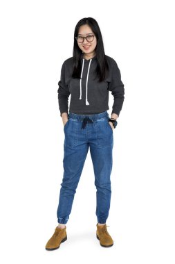 kadın stüdyoda poz