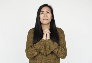 Asyalı kadın dua