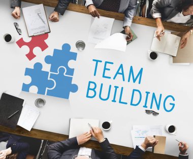 toplantıda çalışma iş adamları