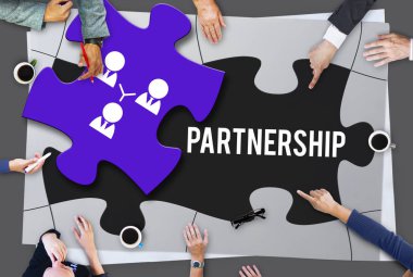 Çeşitlilik insanlar toplantıda çalışma 