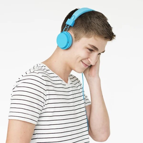 Chico Lisiten Música en Auriculares —  Fotos de Stock