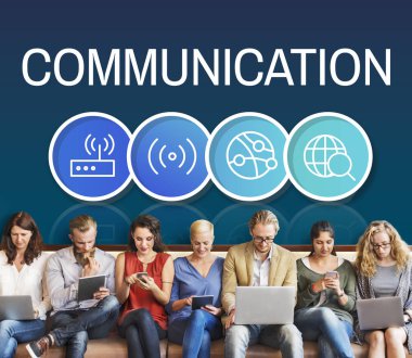 farklı aygıtlar kullanan kişiler