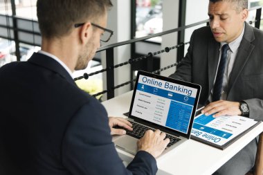 birlikte çalışan iş adamları 