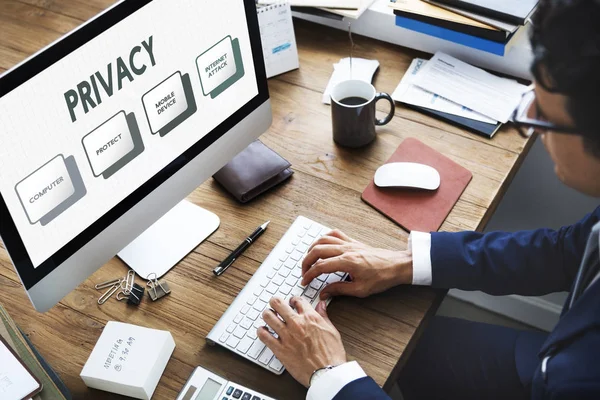 Businessman working with computer — Stock Photo, Image