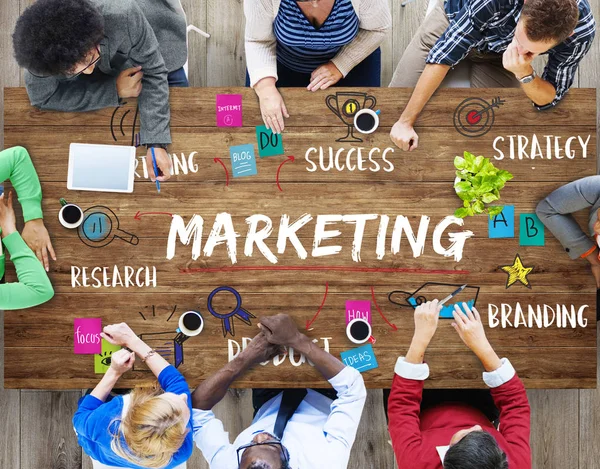 İş adamları toplantıda