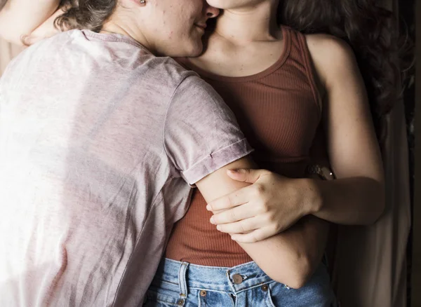 Lesbisch paar tijd doorbrengen samen — Stockfoto