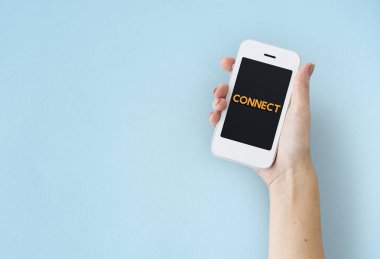 akıllı telefon elinde 