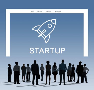 İş adamları birlikte çalışıyor.