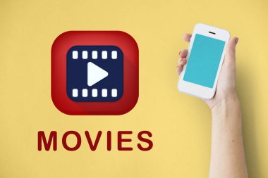 Akıllı telefon tutan kadın