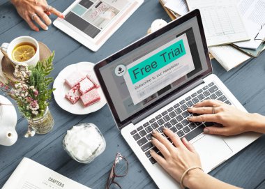 birlikte çalışan kadınlar