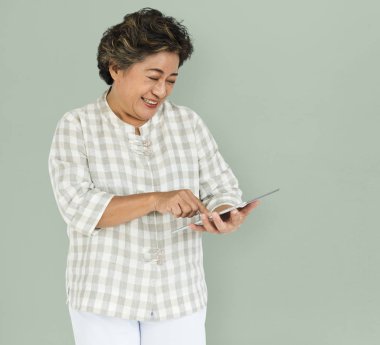 Studio kadın kıdemli 