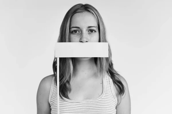 Mulher segurando vara de fala — Fotografia de Stock