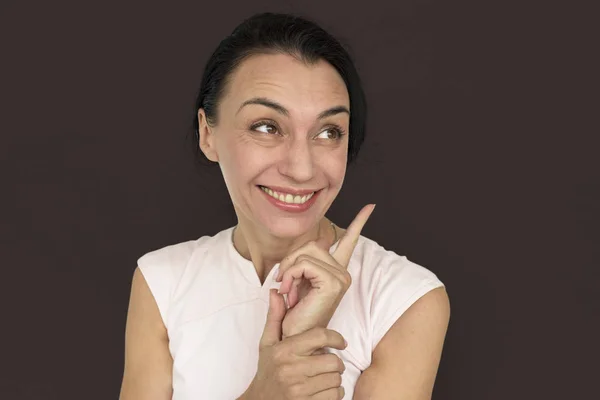 Empresária posando em estúdio — Fotografia de Stock