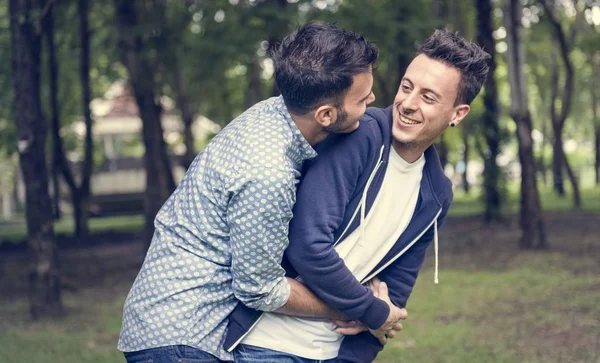 Gay casal no amor — Fotografia de Stock