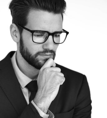 yakışıklı adam gözlük