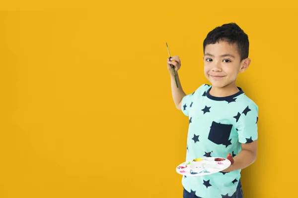 Concepto de niño creativo y obra de arte —  Fotos de Stock