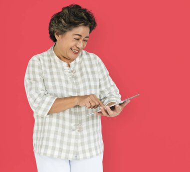 Studio kadın kıdemli 