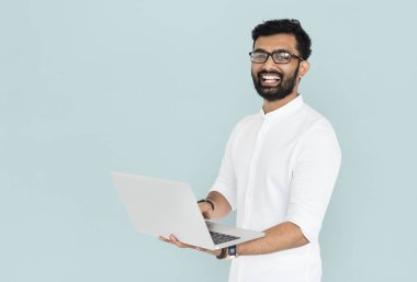 Adam dijital Gadget'ı kullanma