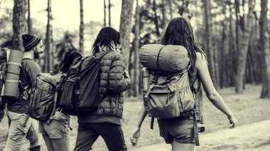 genç arkadaş seyahat