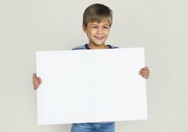 küçük çocuk Studio poz