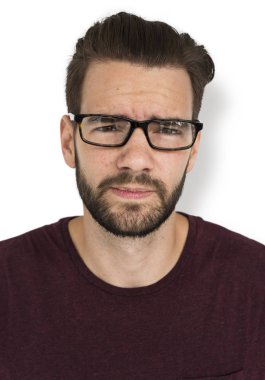 Üzgün adam gözlük 