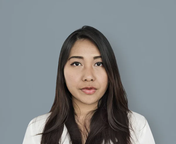 Mujer asiática en el estudio — Foto de Stock