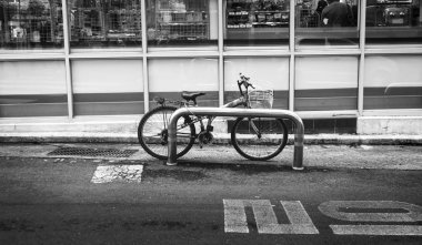 Eski paslı Bisiklet park yeri