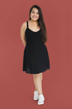 kadın stüdyoda poz