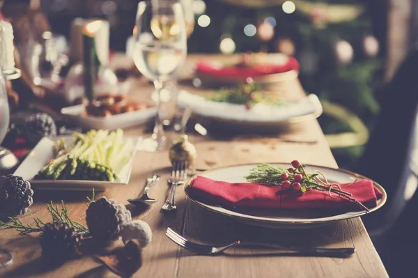 Stół świąteczny obiad — Zdjęcie stockowe