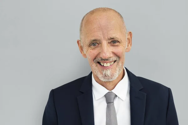 Sorrindo Homem de negócios sênior — Fotografia de Stock