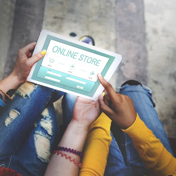 Dijital tablet kullanan öğrenciler