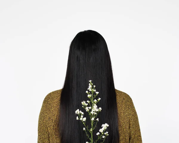 Mujer con el pelo largo — Foto de Stock