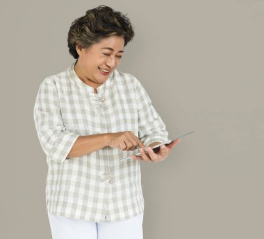 Studio kadın kıdemli 