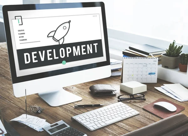 bilgisayar monitöründe tablo