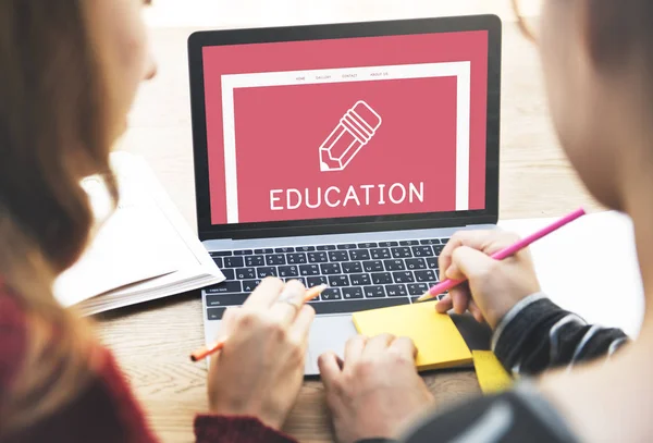 Girls working with laptop — Stock Photo, Image