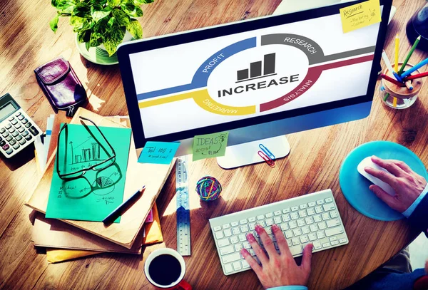 klavyede yazarak işadamı