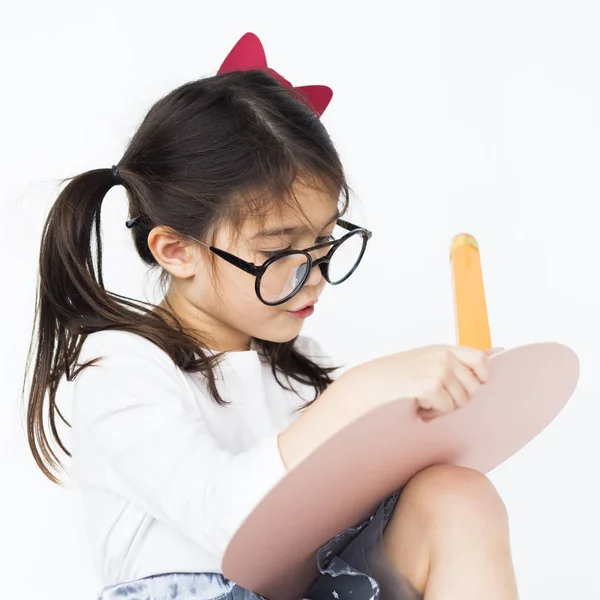 Menina posando em estúdio — Fotografia de Stock