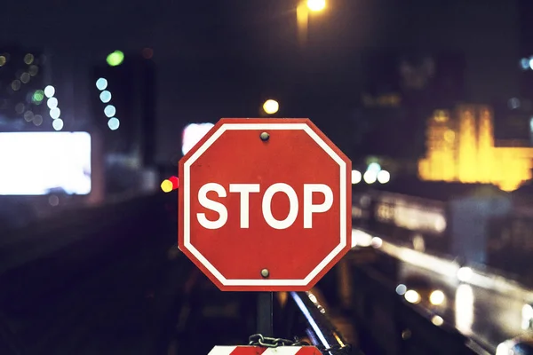 Stop panneau de circulation de rue — Photo