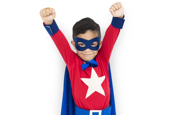 Chlapec v kostýmu superhrdiny — Stock fotografie