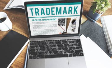 bilgi ile çalışan dizüstü bilgisayar