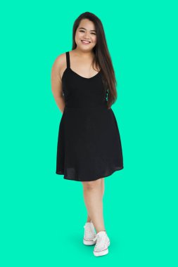 kadın stüdyoda poz