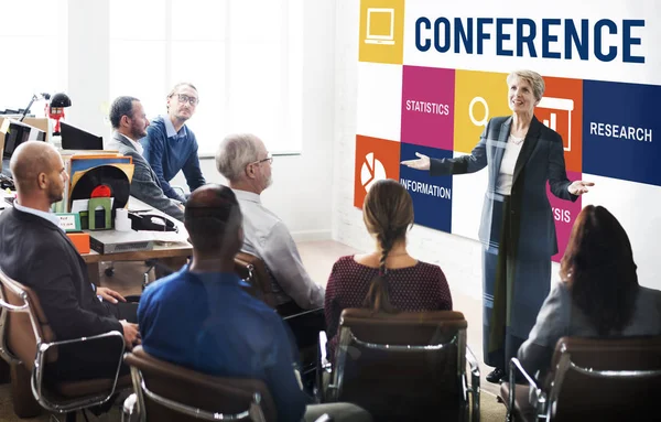 Gente de negocios en reunión — Foto de Stock