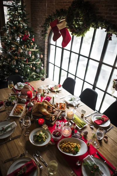 크리스마스 저녁 식사 테이블 — 스톡 사진