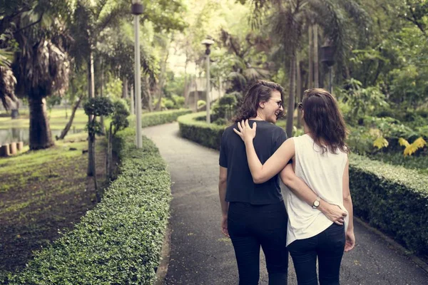 Порно көретін әйел