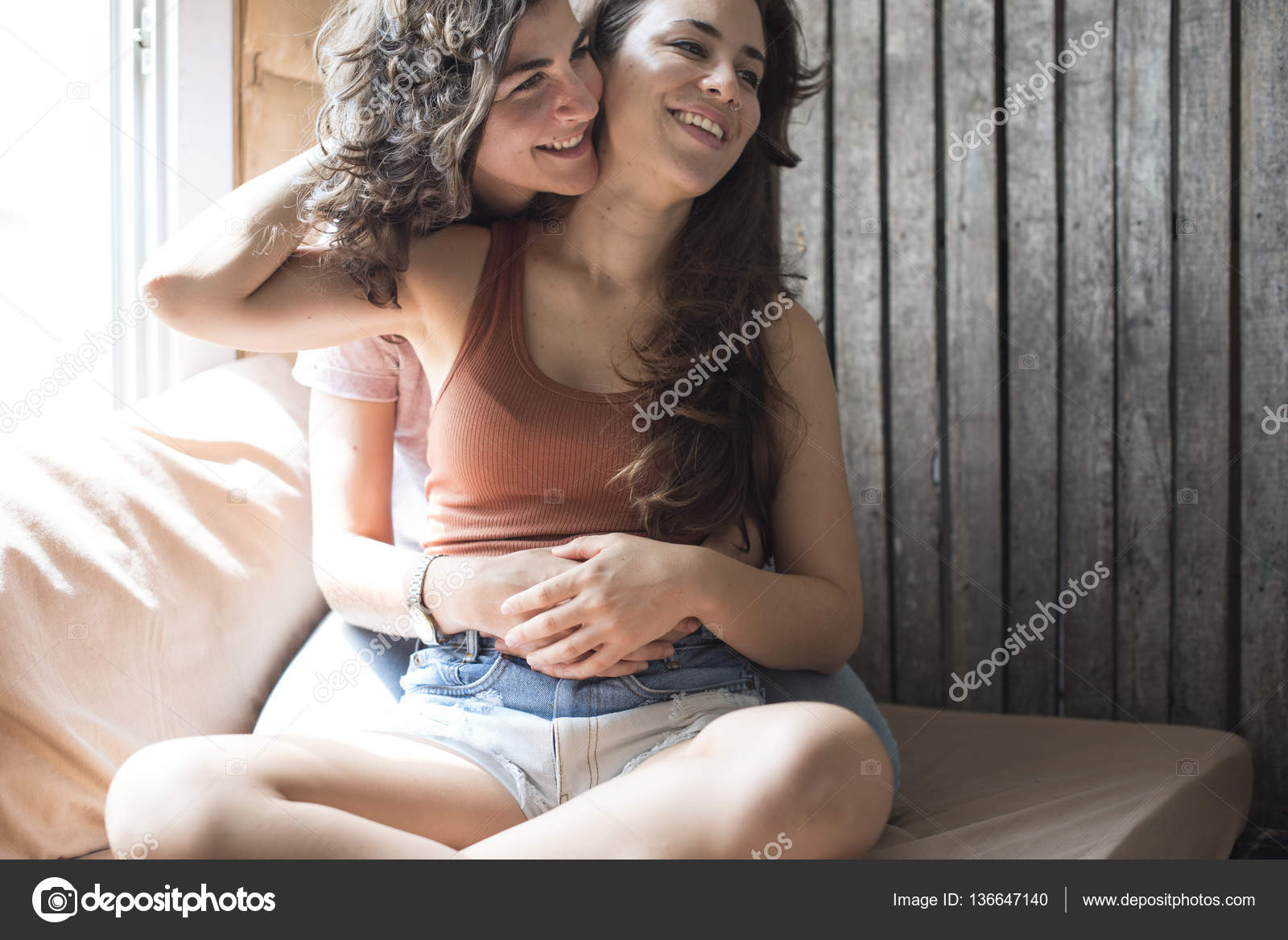 Суретші порно Өте әдемі есектер мен письки