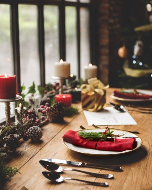 Noel yemeği ile tablo 