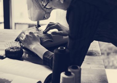  Moda Tasarımcısı Showroom çalışma