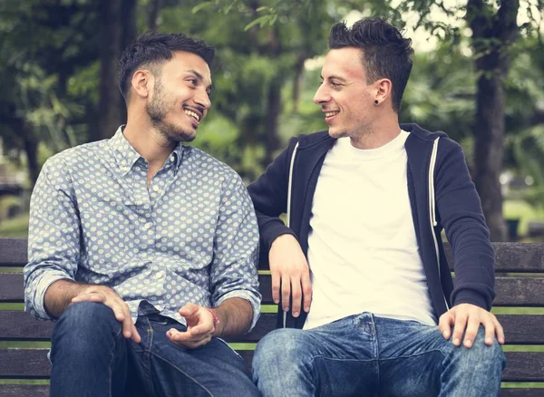 Gay couple dans l'amour — Photo