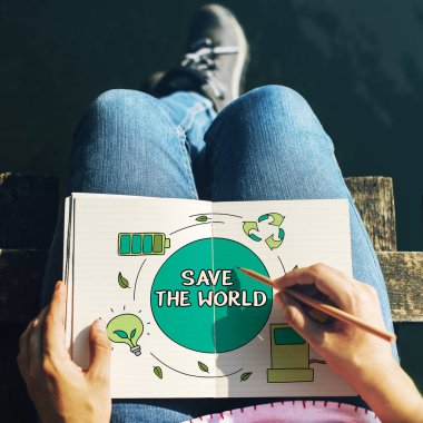 Günlüğe yazan kadın